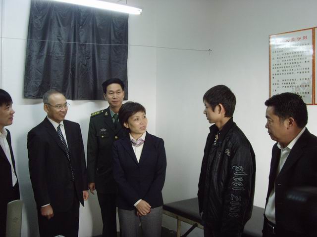 项城市委书记王宇燕视察征兵体检工作